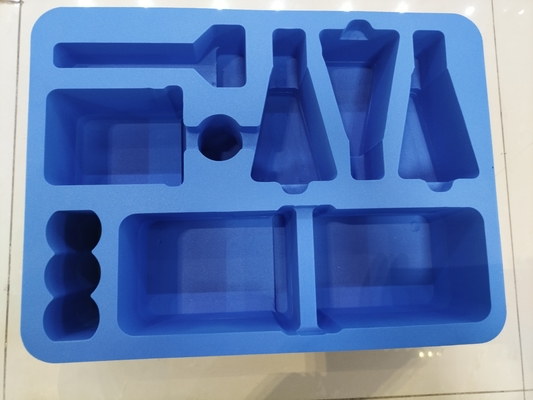 Ligne de production de feuilles de mousse EVA conductrices avec une résistance de surface de 10e3-10e6 Ohm