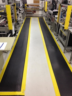 Tissu de sol industriel anti-fatigue Tissu anti-fatigue en mousse en PVC Tissu de sol en mousse