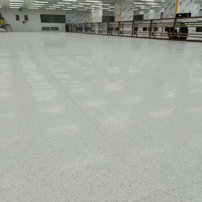 Carreaux de sol en PVC conducteur 10^4-10^6 Ohm personnalisable