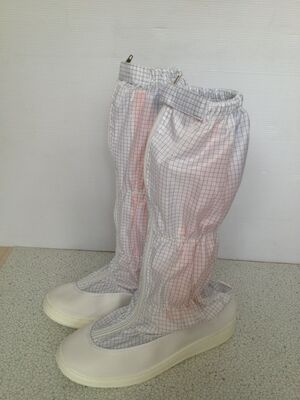 Des bottes ESD personnalisables pour les orteils en acier.