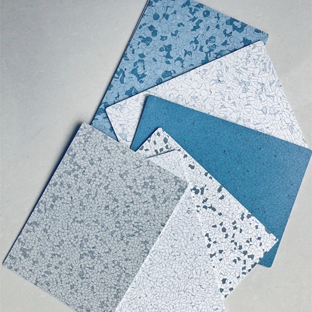 Carreaux de vinyle conducteurs Plancher en PVC antistatique Carreaux de sol en vinyle conducteur
